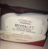 L\\\'OREAL RevitaLift Radiant Smoothing Wet Cleansing Towelettes - KHĂN GIẤY TẨY TRANG - anh 1